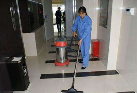 小(xiao)區(qū)(qu)清潔(jie)服務(wù)(wu)